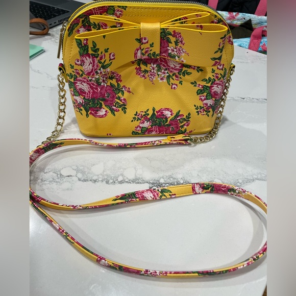 Betsey Johnson Handbags - Betsey Johnson floral bag